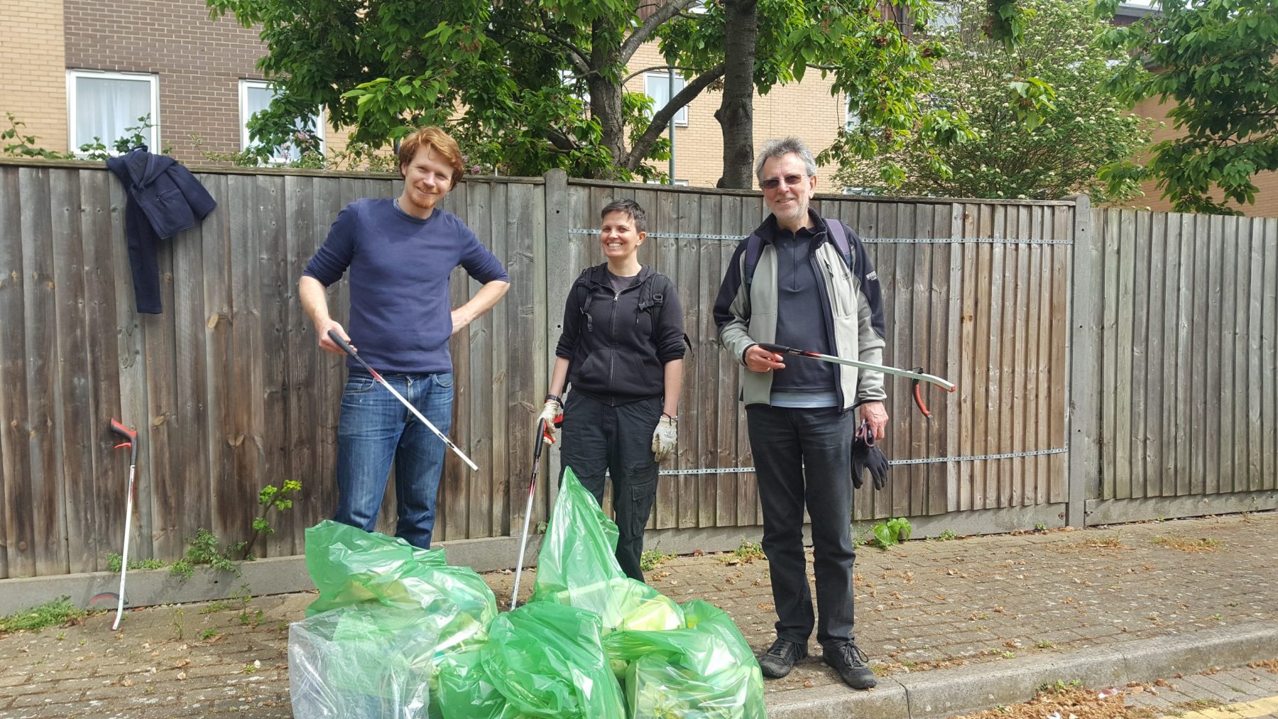 Litter picking volunteers